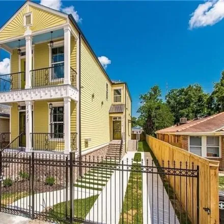 Buy this 6 bed house on 1913 North Derbigny Street in New Orleans, LA 70117
