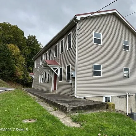 Buy this 7 bed house on Hetlerville Road in Mifflin Township, PA 17631