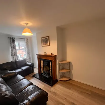 Rent this 2 bed apartment on Colenso Parade in Belfast, BT9 5EX