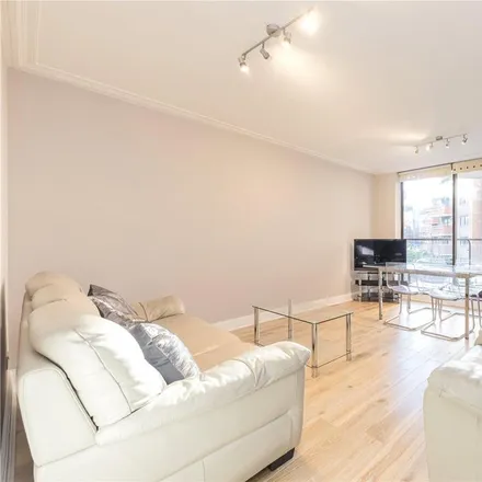 Image 9 - Windsor Way, London, W14 0UD, United Kingdom - Apartment for rent