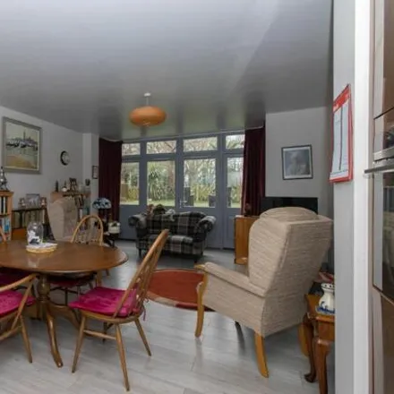 Image 4 - 21 Bradstow House, 21 St. Peter's Road, Broadstairs, CT10 2JW, United Kingdom - Apartment for sale