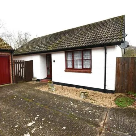 Buy this 2 bed house on 26 Wakefield Close in Colchester, CO1 2SD
