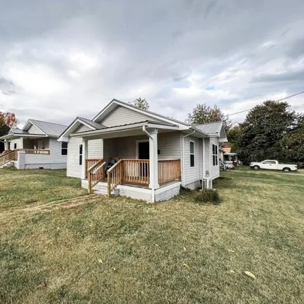 Buy this 4 bed house on 360 New Street in Carnegie, Johnson City