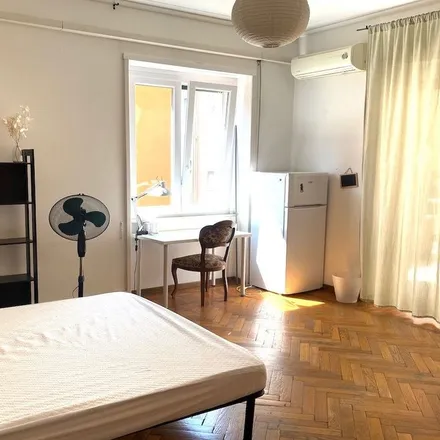 Rent this 6 bed room on Via Oreste Tommasini