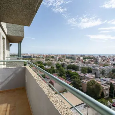 Rent this 3 bed apartment on Camí del Cabanyal in 30, 46022 Valencia