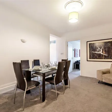 Rent this 5 bed apartment on Overfinch in 151 Park Road, London