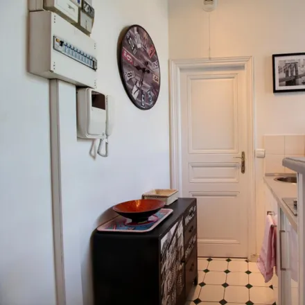 Image 9 - 76 Rue de Rome, 75008 Paris, France - Apartment for rent