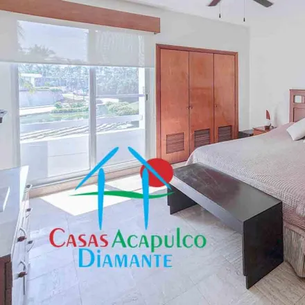 Rent this 3 bed apartment on Condominio Kabah - Mayan Palace in Calle Villa Castelli, Mayan Lakes