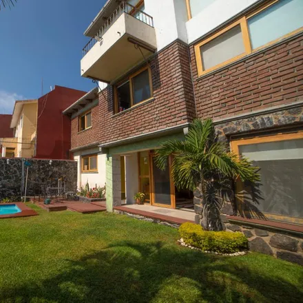 Rent this 4 bed apartment on Avenida Álvaro Obregón in Tlaltenango, 62190 Cuernavaca