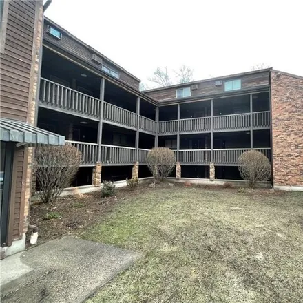 Rent this 1 bed condo on 492 East Street in Plainville, CT 06062