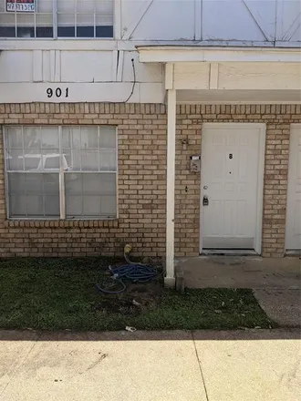 Rent this 2 bed duplex on 901 South Mesquite Street in Arlington, TX 76010