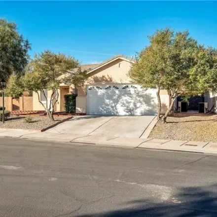 Buy this 3 bed house on 7401 Flowing Stream Drive in Las Vegas, NV 89131