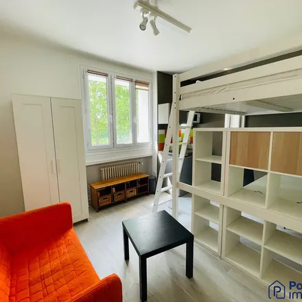 Rent this 1 bed apartment on 27 Avenue de la Libération in 14000 Caen, France