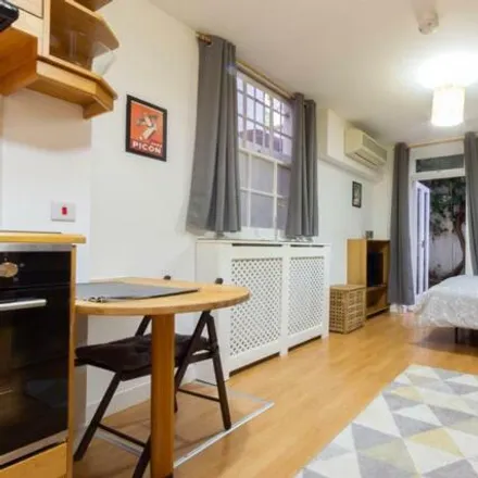 Rent this 1 bed house on Mornington Hotel in 25 Gloucester Street, London