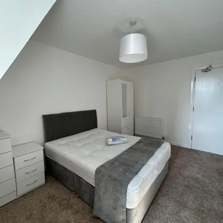 Image 2 - Kent Road, Glasgow, G3 7EF, United Kingdom - Apartment for rent