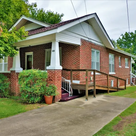 Buy this 3 bed house on 773 West Cherry Street in Clarksville, AR 72830