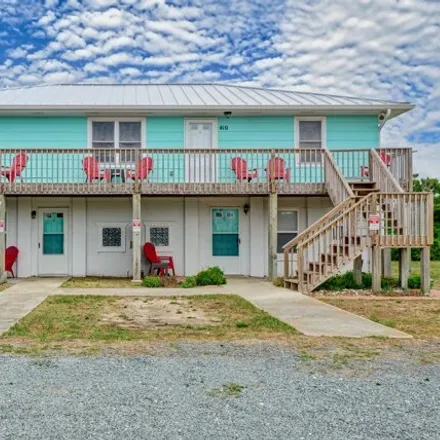 Buy this 6 bed house on 460 South Anderson Boulevard in Topsail Beach, Pender County
