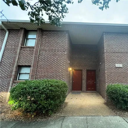 Image 1 - 1027 Ancestry Drive, Fayetteville, NC 28304, USA - Apartment for rent