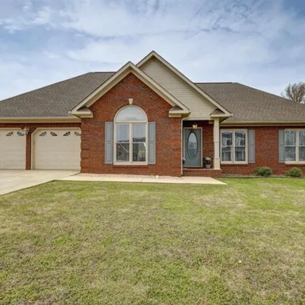 Buy this 3 bed house on 2915 Whiteford Drive Southwest in Decatur, AL 35603