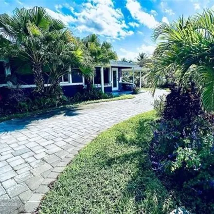 Image 3 - 300 Northeast 27th Drive, Wilton Manors, FL 33334, USA - House for sale