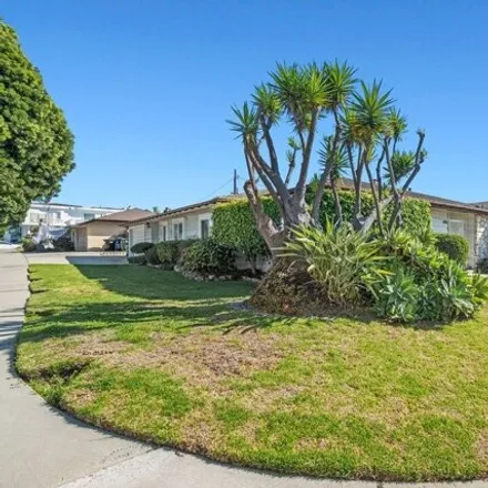 Image 4 - Slauson Avenue, Ladera Heights, CA 90230, USA - House for sale