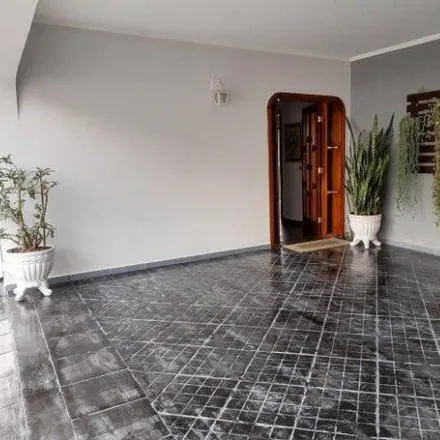 Buy this 6 bed house on Rua Alagoas in Jardim Nossa Senhora de Fátima., Americana - SP