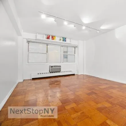Image 9 - 153 East 57th Street, New York, NY 10022, USA - Apartment for sale
