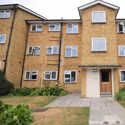 Rent this 2 bed apartment on 43 Epsom Road in Guildford, GU1 3JT