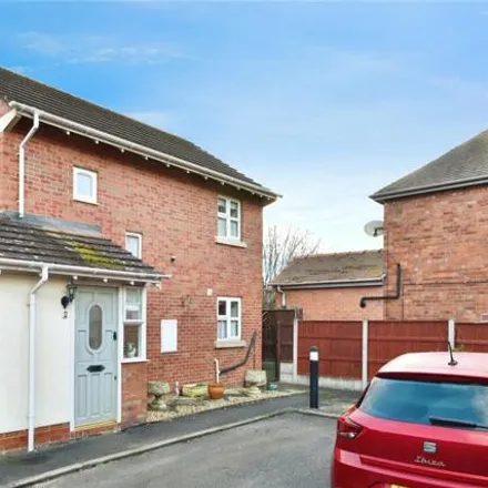 Buy this 3 bed duplex on Hayes Close in Nantwich, CW5 5HZ