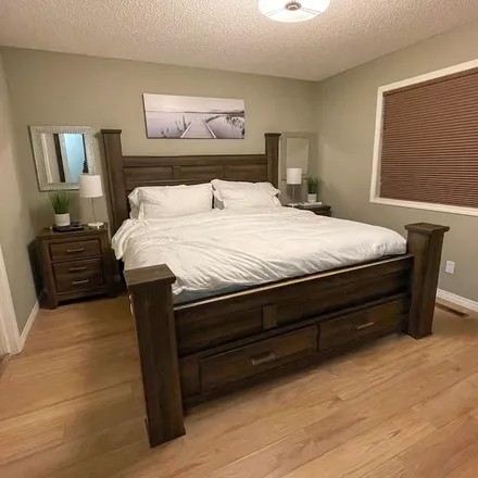 Image 6 - Calgary, AB T2Y 0G4, Canada - House for rent