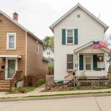Buy this 2 bed house on W 3rd and Booth in North Booth Street, Dubuque