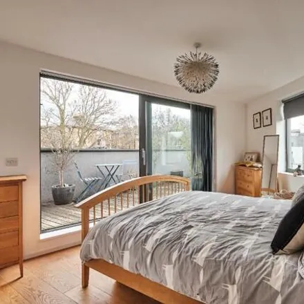 Image 3 - 15 Weardale Road, London, SE13 5FG, United Kingdom - House for sale