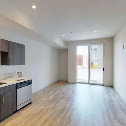 Image 3 - Grand on Pico, 1249 South Grand Avenue, Los Angeles, CA 90015, USA - Apartment for rent