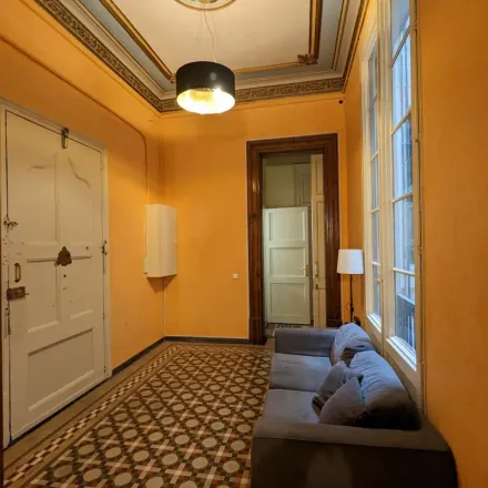 Rent this 1studio apartment on La Dentellière in Carrer Ample, 26