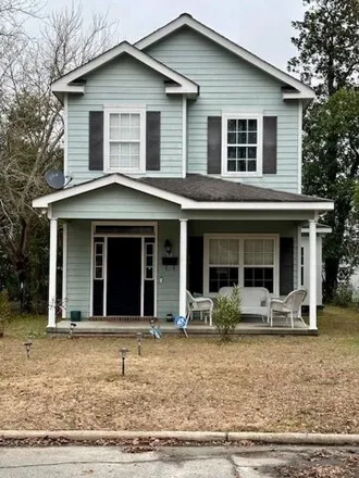 Buy this 3 bed house on 126 East Lemon Street in Fitzgerald, GA 31750