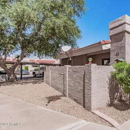 Rent this 2 bed house on North Lemon Tree Lane in Chandler, AZ 85224