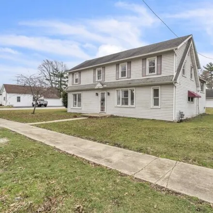 Image 2 - 323 Waverly Street, Essex, Kankakee County, IL 60935, USA - House for sale