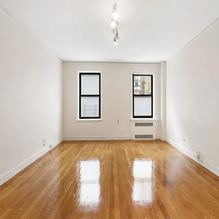 Image 6 - 145 East 22nd Street, New York, NY 10010, USA - House for rent