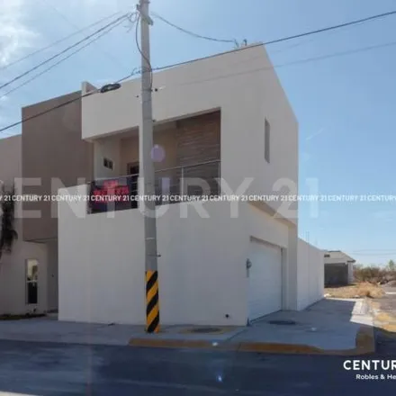 Buy this 3 bed house on Calle 3 Sur in 33093 Delicias, CHH