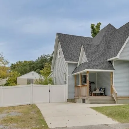 Buy this 4 bed house on 1814 Lasalle Avenue in Portsmouth, VA 23704