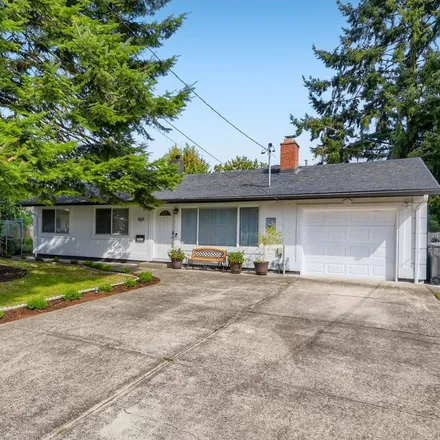Buy this 8 bed house on 1836 Northeast 116th Place in Portland, OR 97220