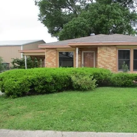 Buy this 3 bed house on 279 Stovall Street in Houma, LA 70364