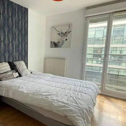 Rent this 2 bed apartment on 93400 Saint-Ouen-sur-Seine