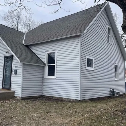 Buy this 4 bed house on Gaslight Square in South 3rd Avenue, Wausau