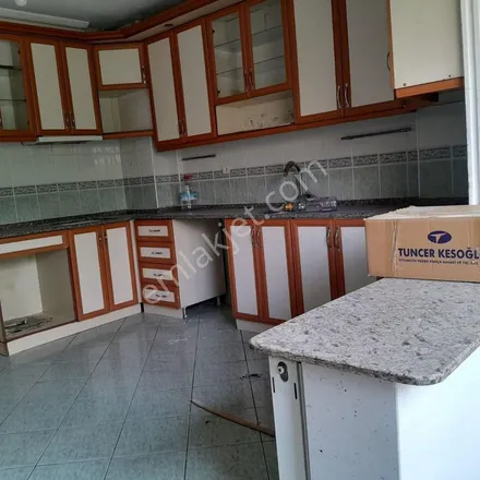 Rent this 3 bed apartment on Semiha Altunkan İlkokulu in Akkent Sitesi, 48200 Milas