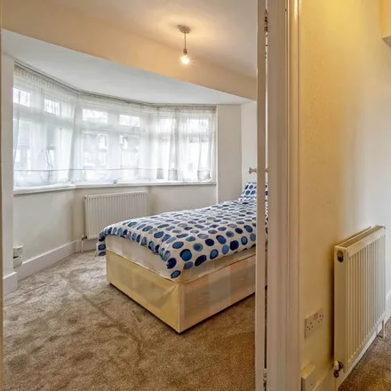 Image 1 - London, NW9 0LH, United Kingdom - House for rent