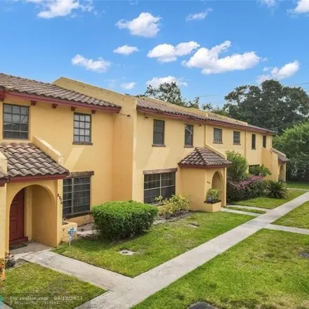 Image 2 - 2698 Northwest 47th Terrace, Lauderdale Lakes, FL 33313, USA - Condo for sale