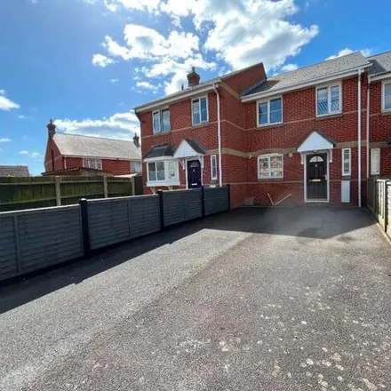 Buy this 3 bed townhouse on Old Parish Lane in Weymouth, DT4 0JA