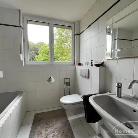 Image 7 - Ulmenweg 27, 61118 Bad Vilbel, Germany - Apartment for rent