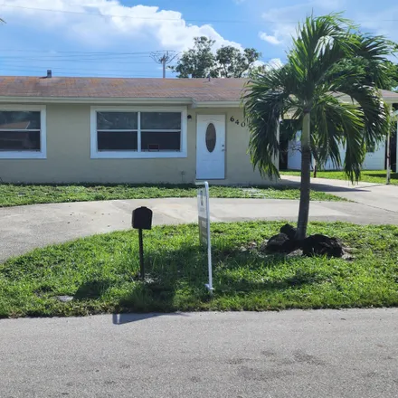 Buy this 3 bed house on 640 Southwest 14th Place in Broward Highlands, Deerfield Beach